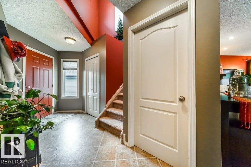 8507 2 AV SW — photo 5