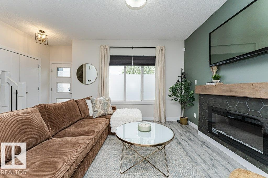 721 BERG LO — photo 5