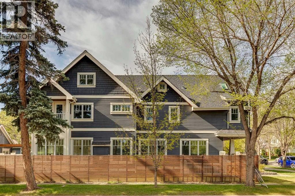 3237 7 Street SW — photo 2