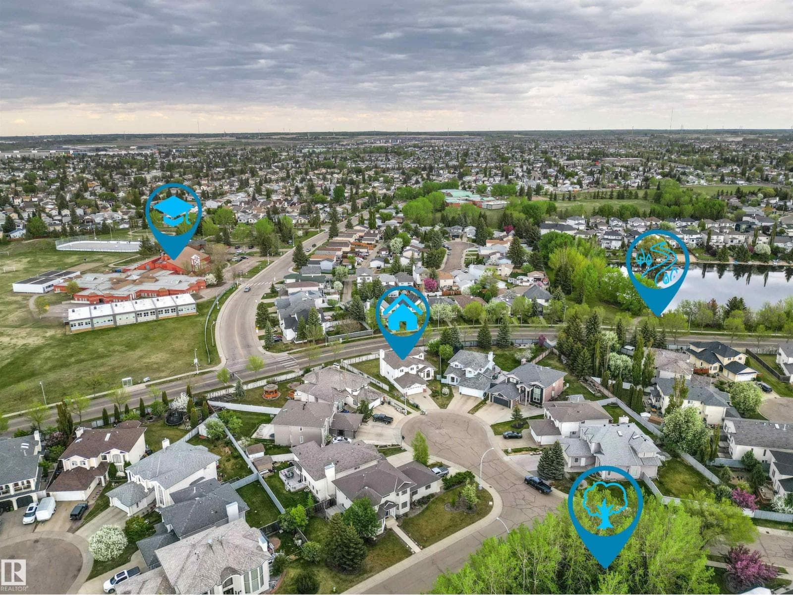 141 KULAWY DR N NW — photo 3