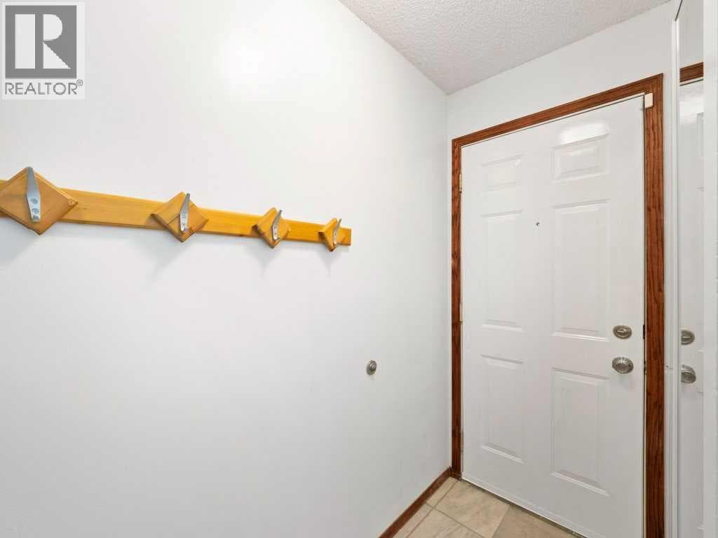 143 Erin Mount Place SE — photo 3