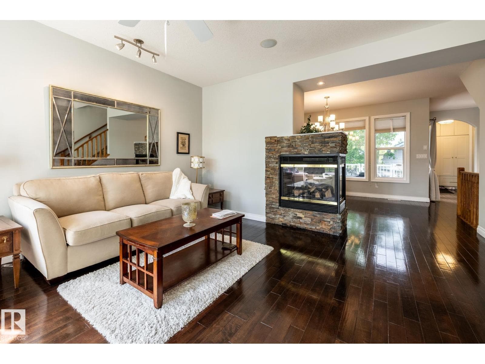 2036 TOWNE CENTRE BV NW — photo 3