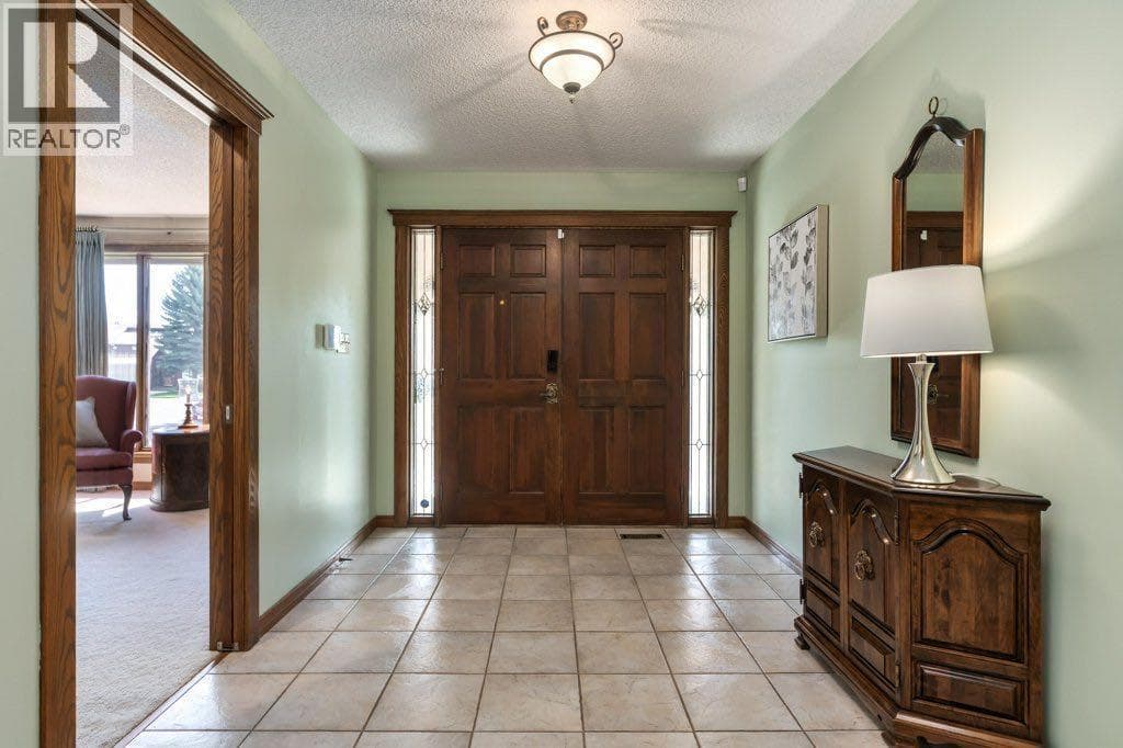 152 Coach Grove Place SW — photo 2