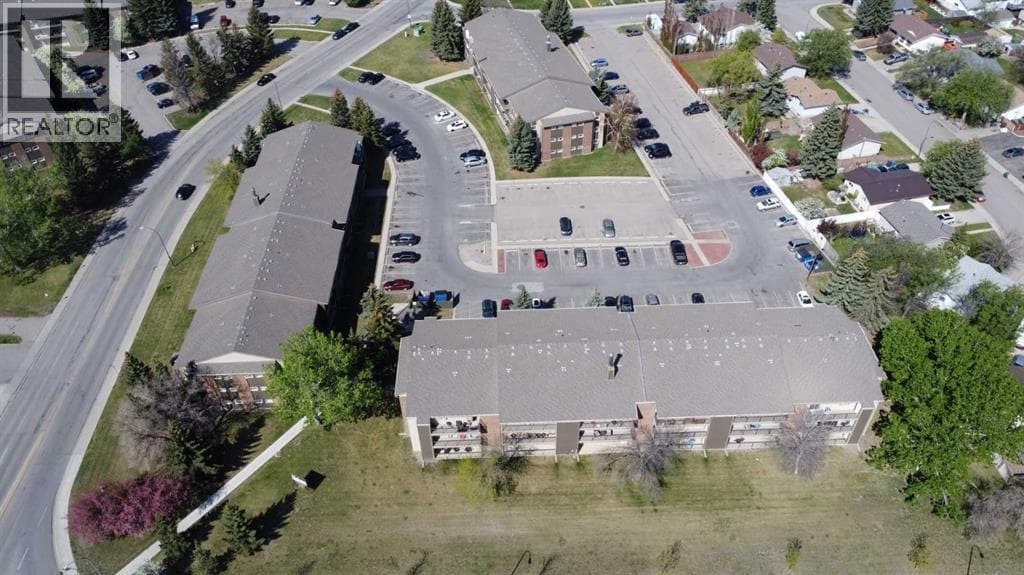308, 401 Columbia Boulevard W