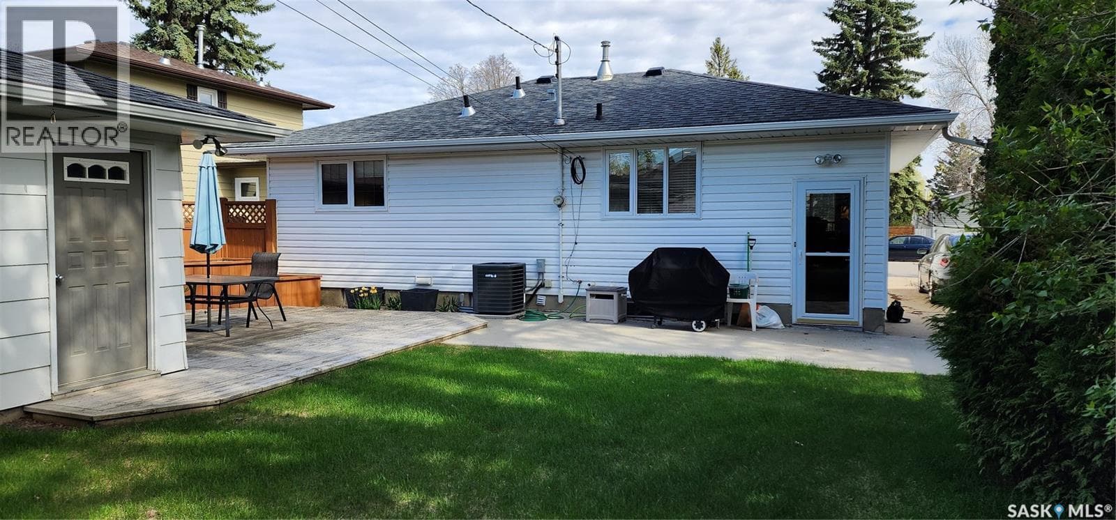 434 Ash STREET E — photo 4