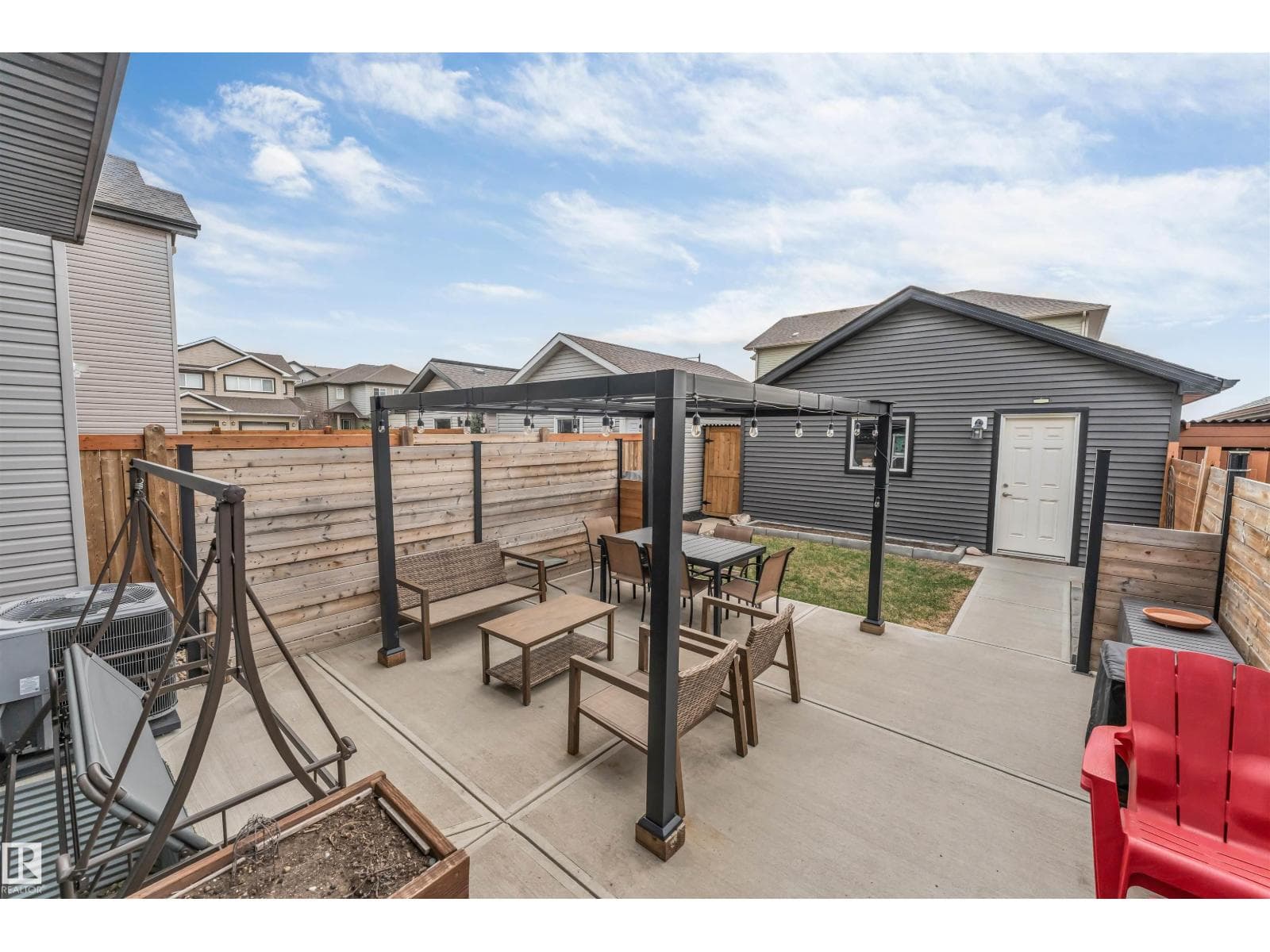 2652 Maple Way NW — photo 3