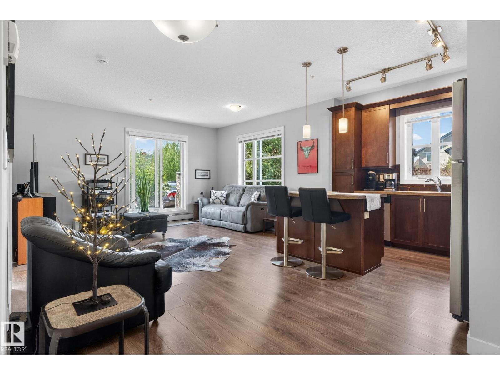 #104 2588 ANDERSON WY SW — photo 5