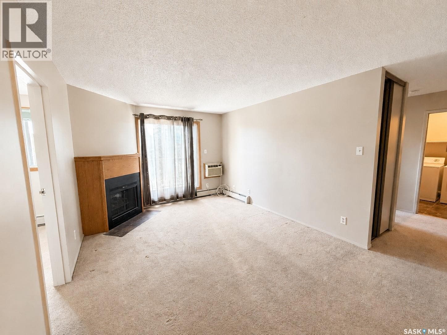 301 203A Tait PLACE — photo 3