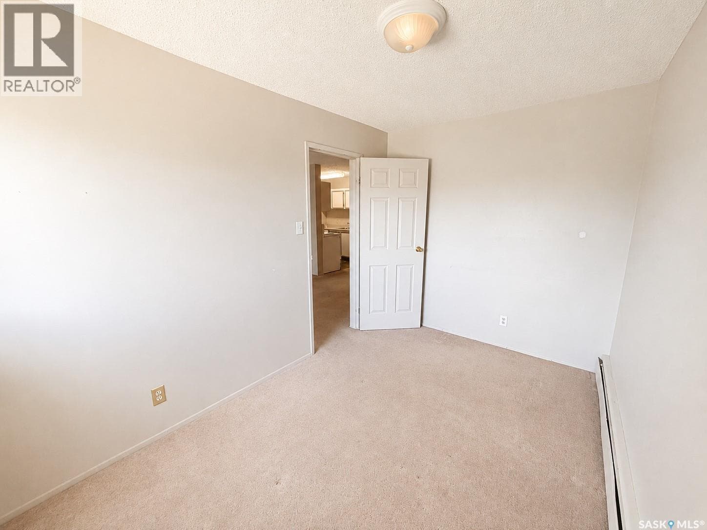 301 203A Tait PLACE — photo 4
