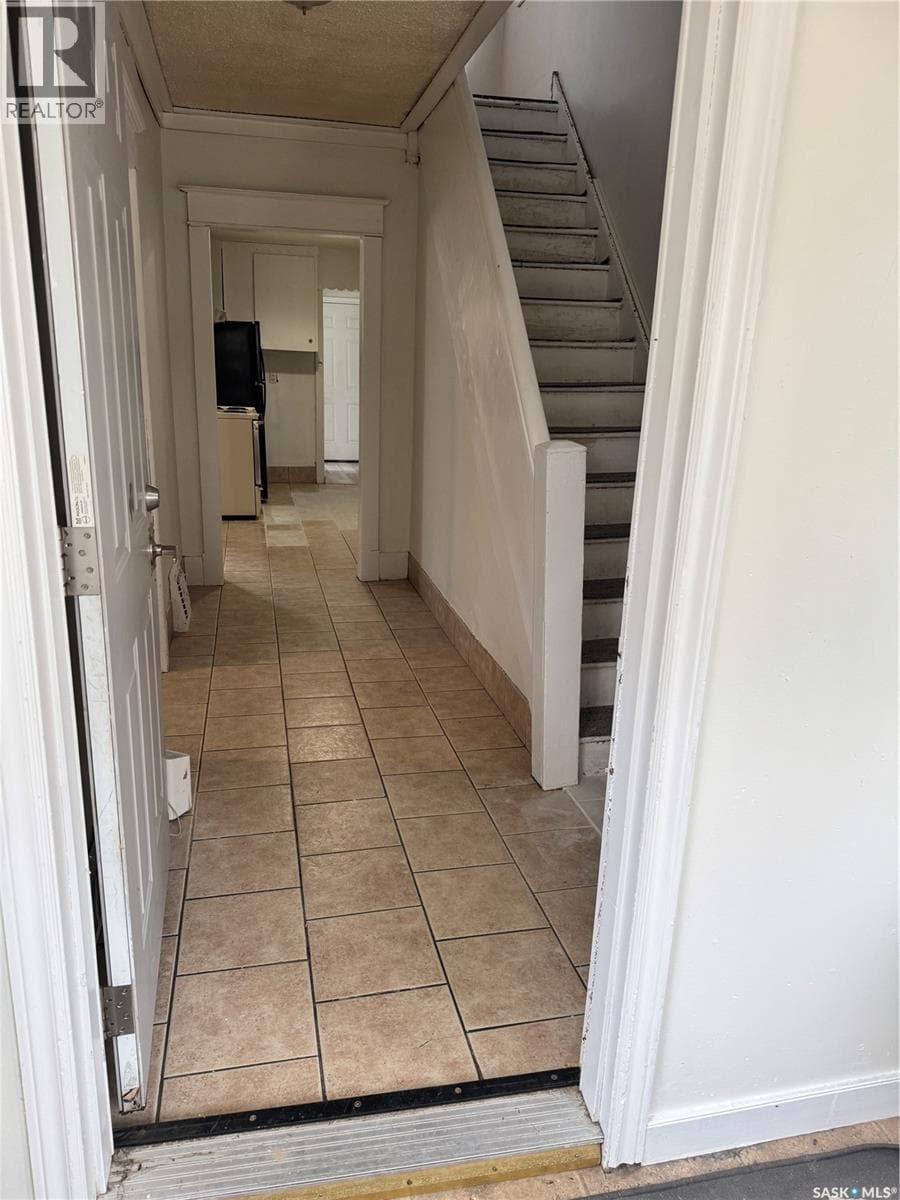318 H AVENUE S — photo 3