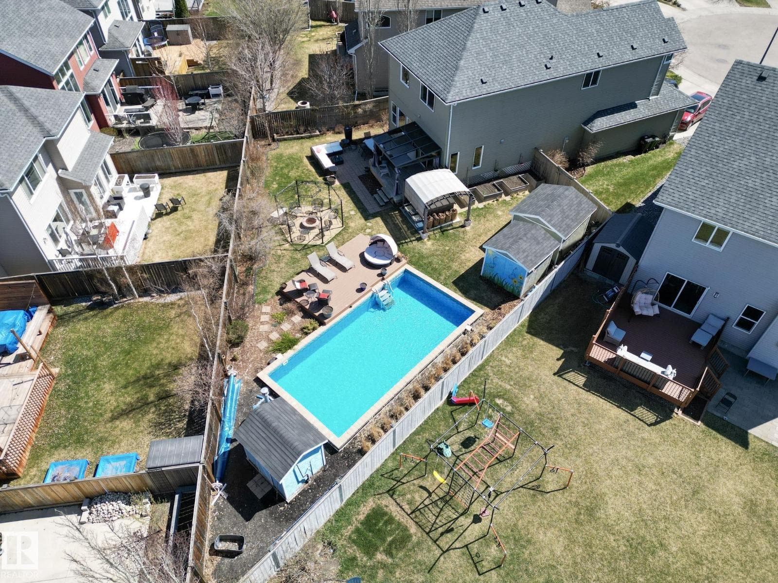 2108 77 ST SW — photo 2