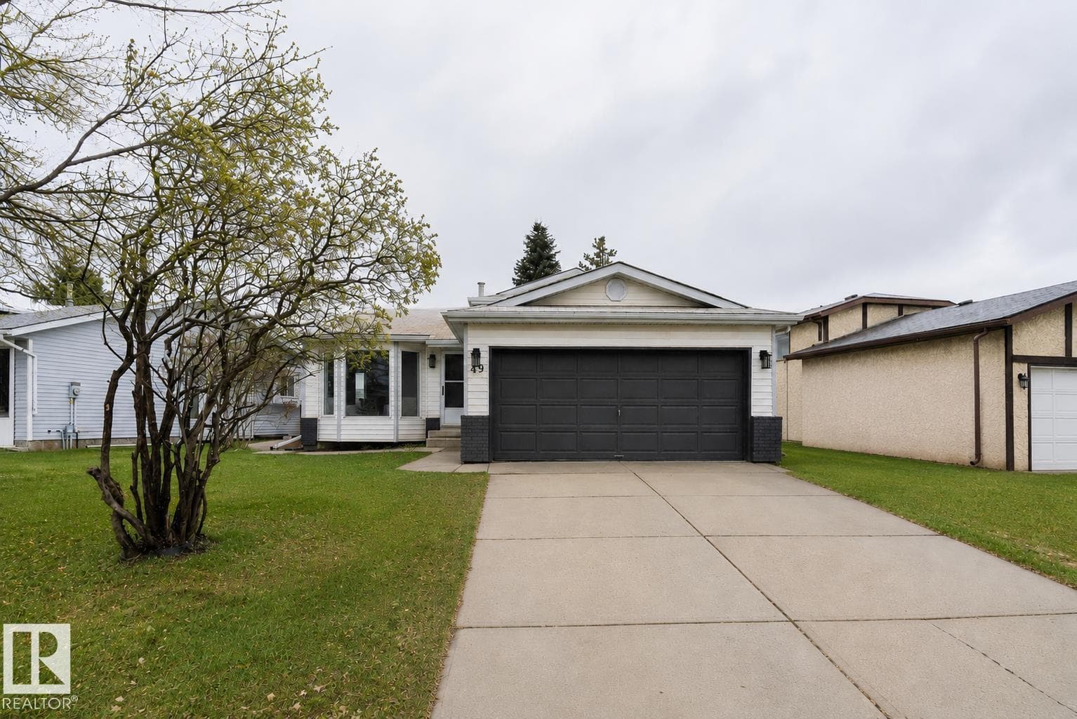 49 DEERBOURNE DR