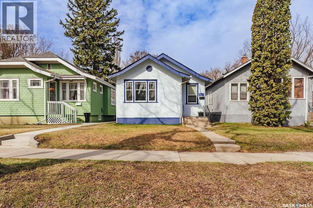 1304 Broadway AVENUE
