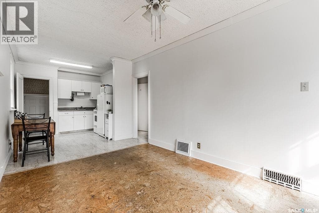 1304 Broadway AVENUE — photo 4