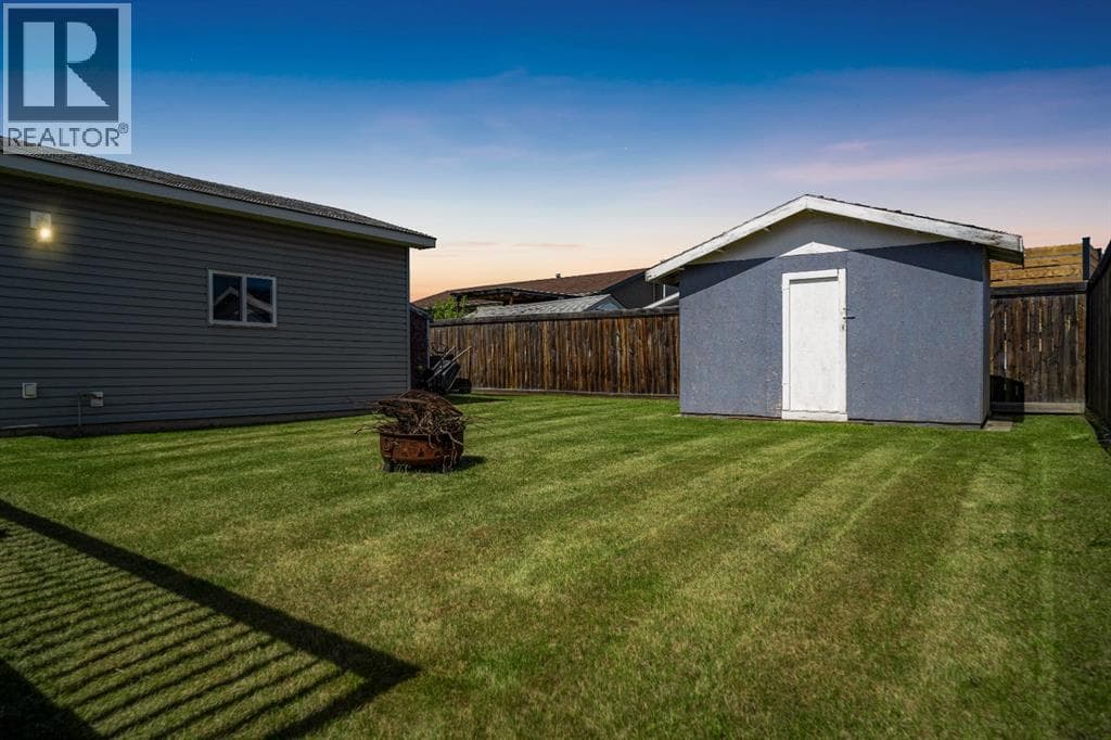 110 Parmenter Crescent — photo 2