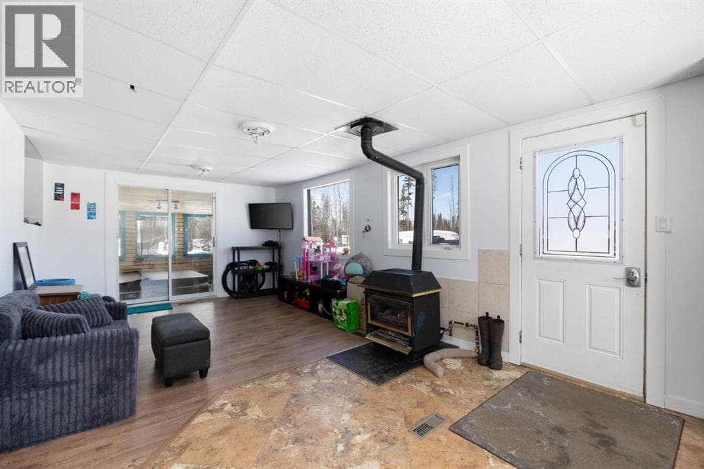 100 Christina Drive — photo 4