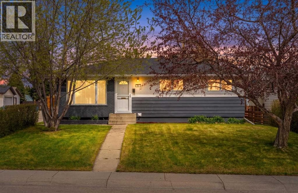 54 Atlanta Crescent SE