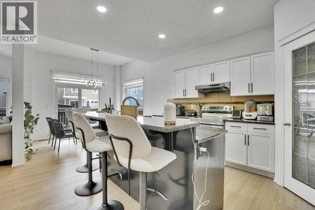 31 Skyview Shores Gardens NE — photo 4