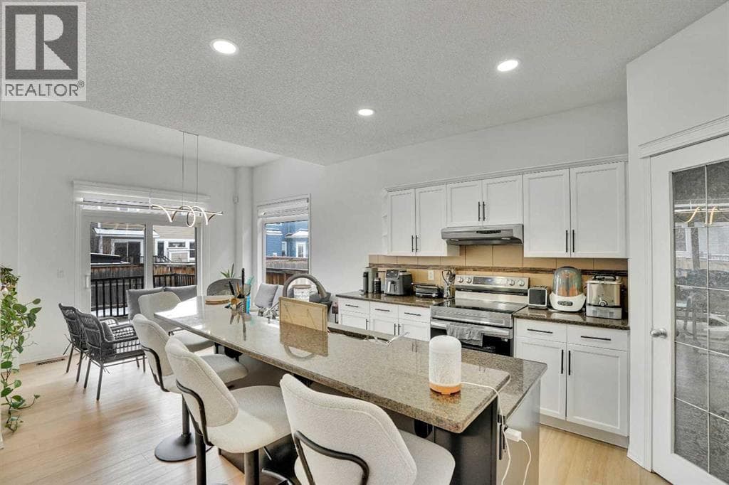 31 Skyview Shores Gardens NE — photo 5