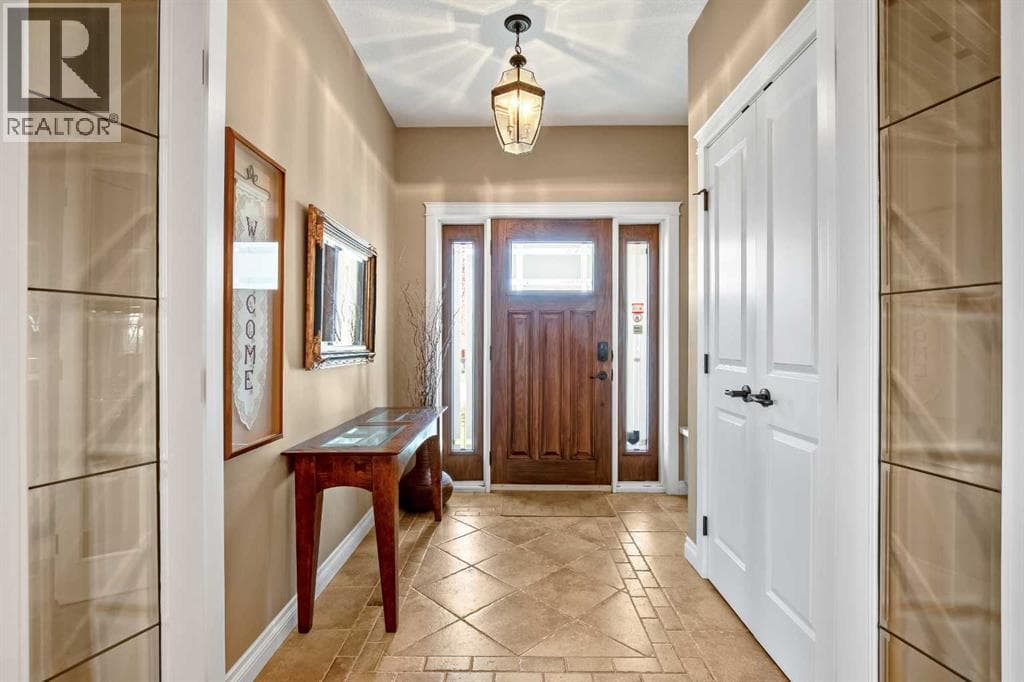 341 1 Avenue SE — photo 4