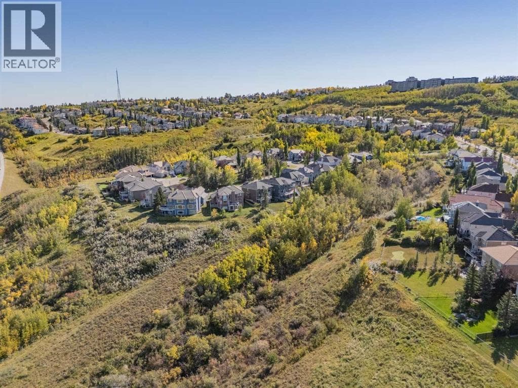 70 Patterson Close SW — photo 3