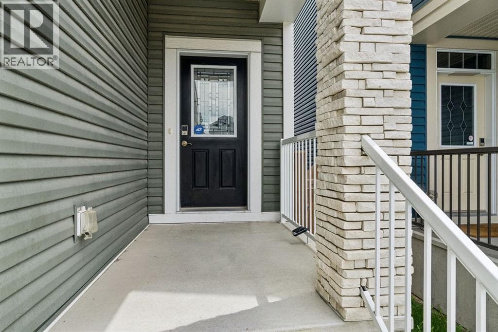 44 Legacy Reach Manor SE — photo 3