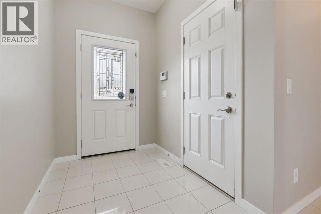 44 Legacy Reach Manor SE — photo 4