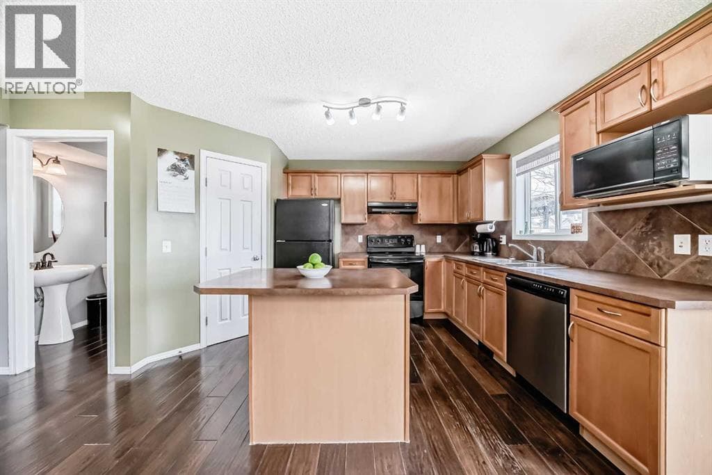 71 covepark Rise NE — photo 5
