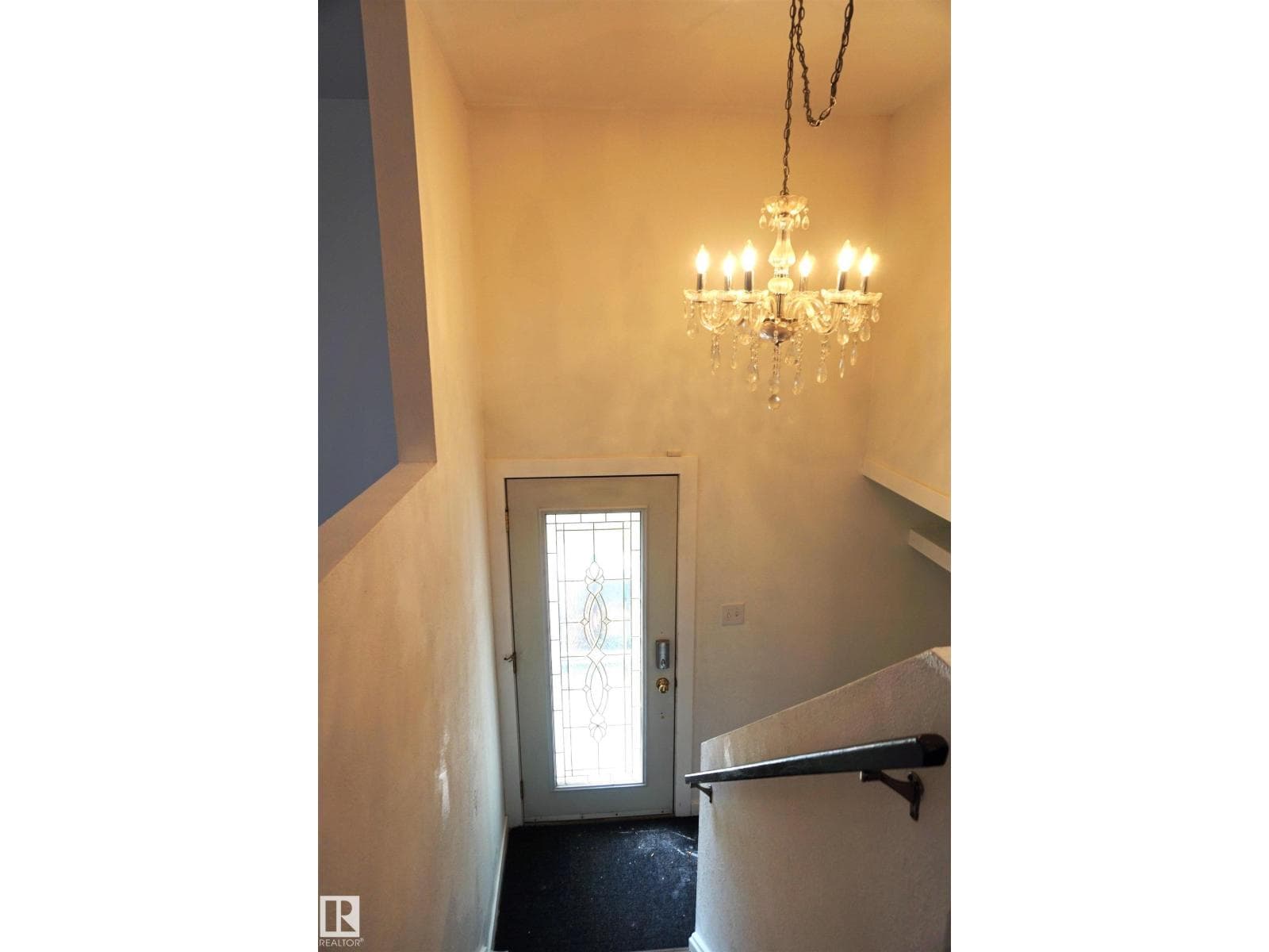 106 GREENGROVE AV — photo 4