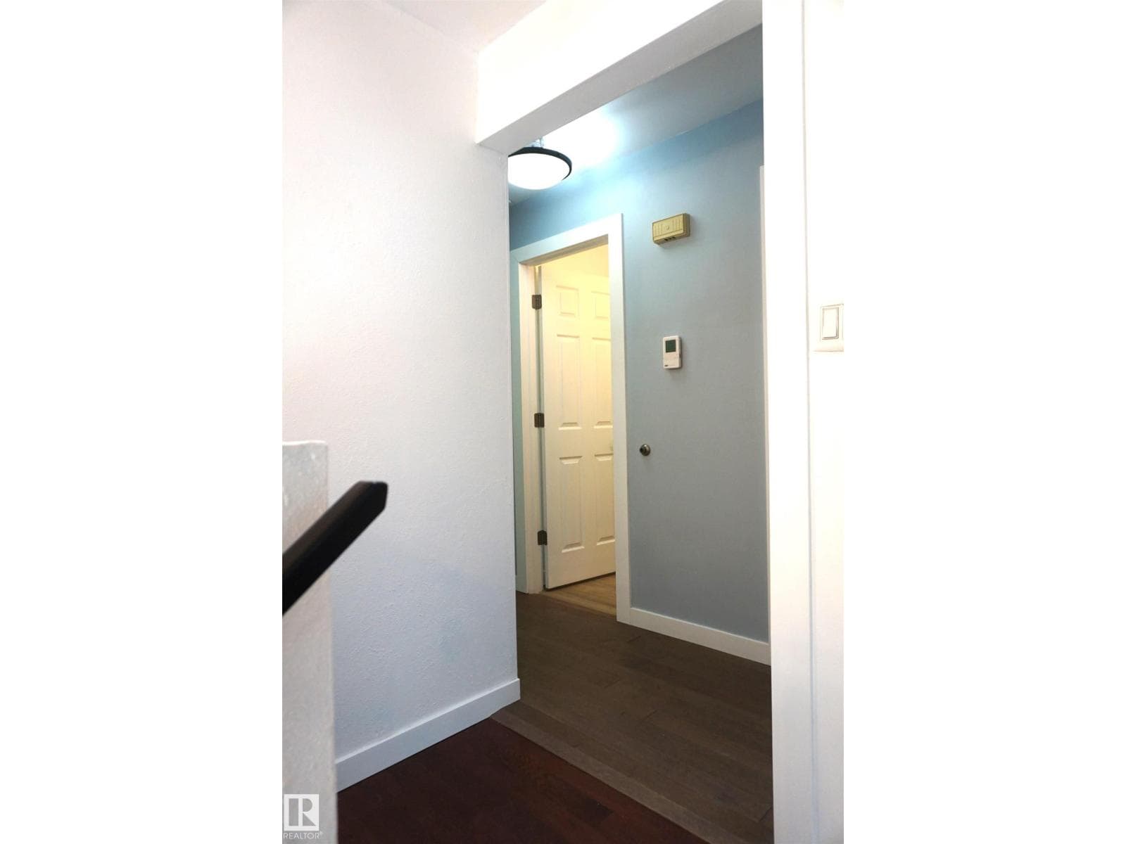 106 GREENGROVE AV — photo 5