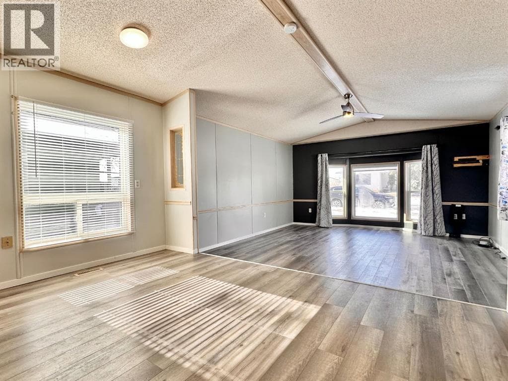 613 Iris Street — photo 5