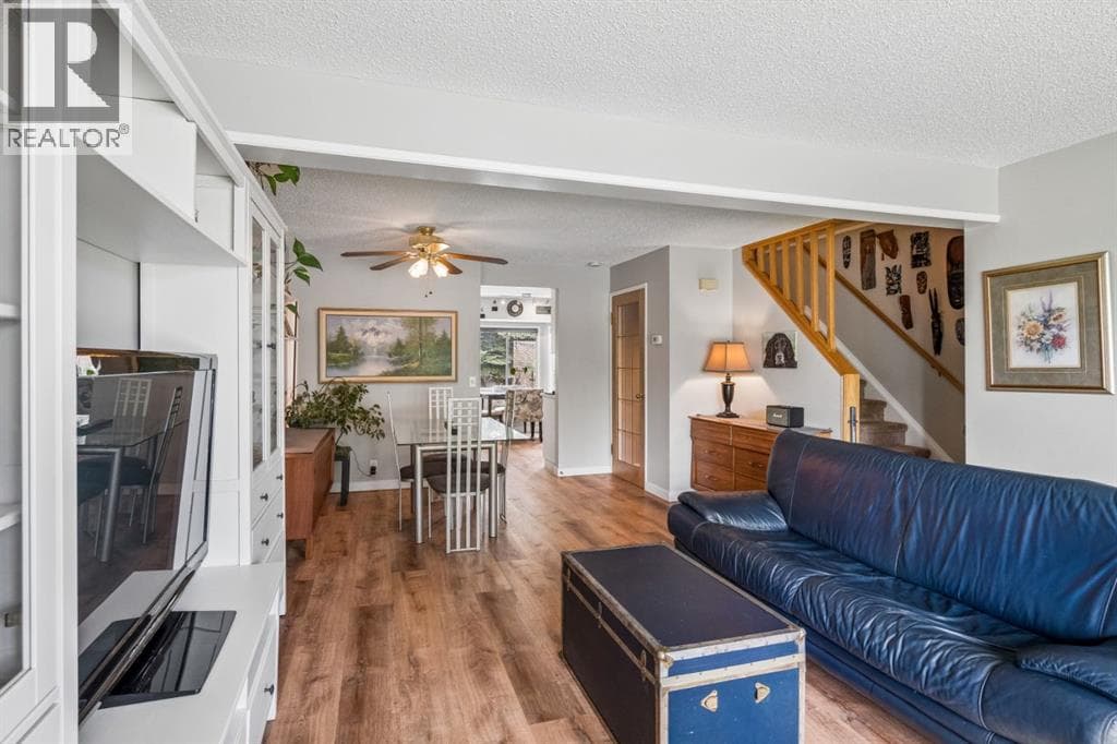 47 Cedargrove Way SW — photo 5