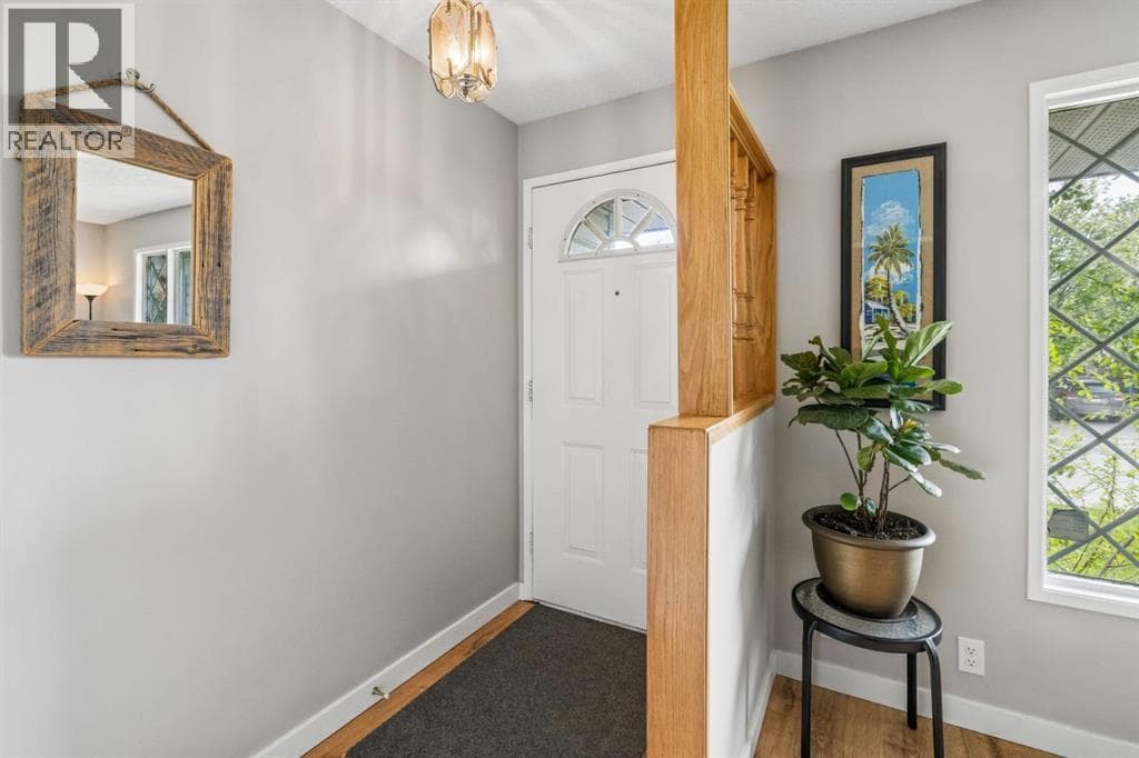 47 Cedargrove Way SW — photo 3