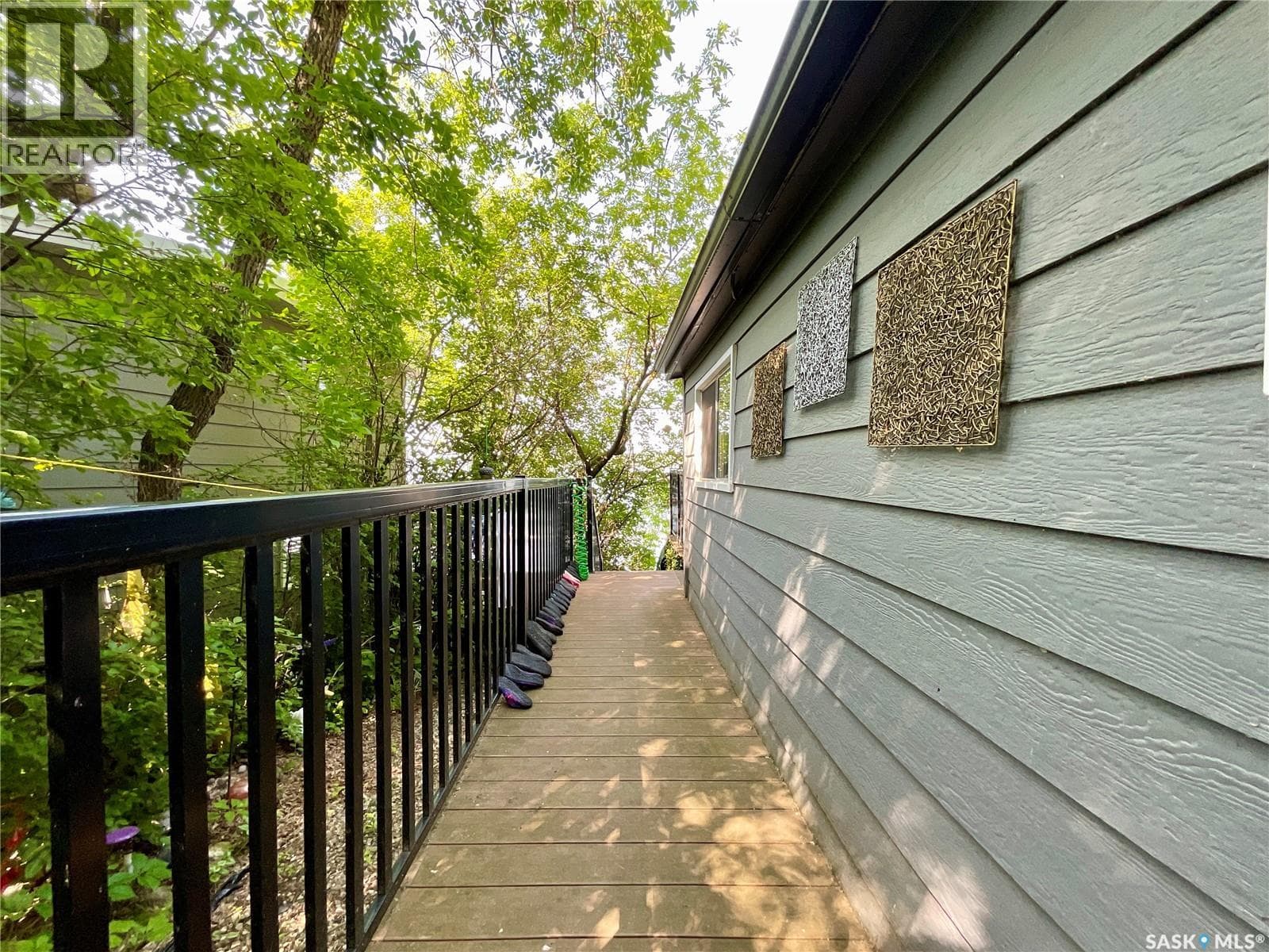 211 Osment AVENUE — photo 4