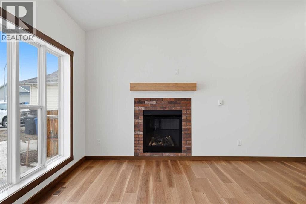 5123 55 Street Close — photo 5