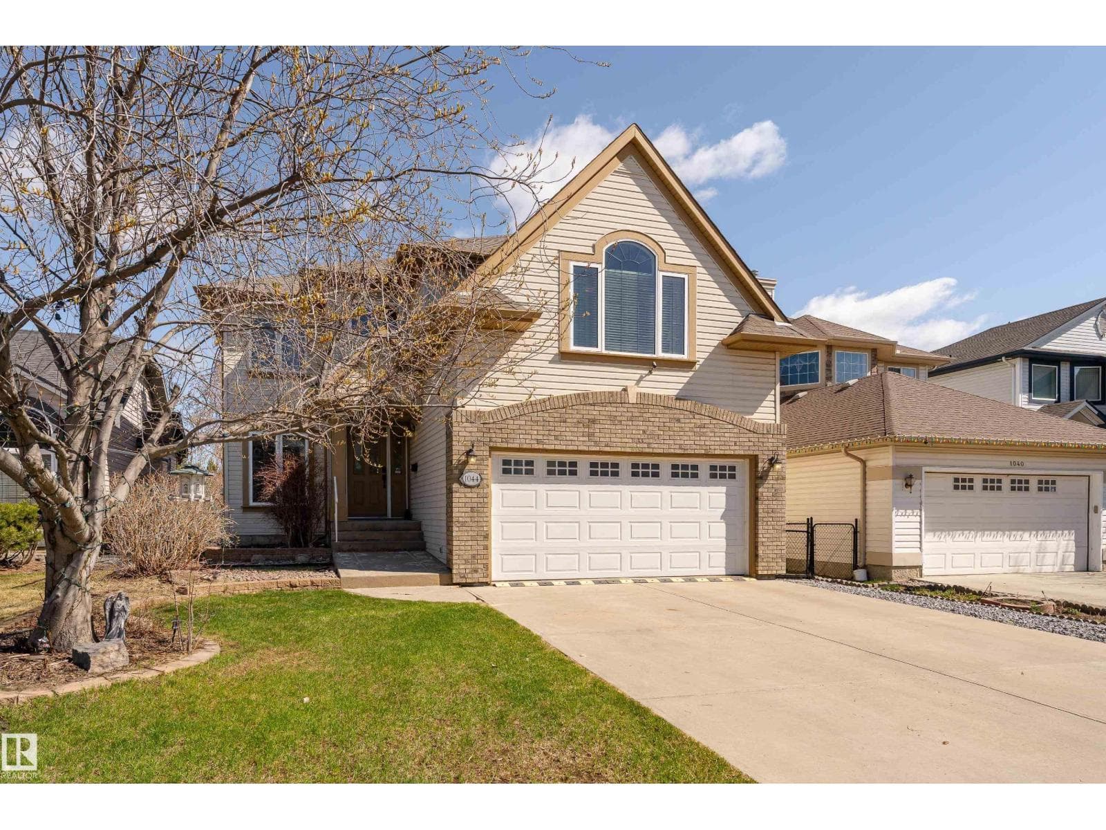 1044 BARNES WY SW
