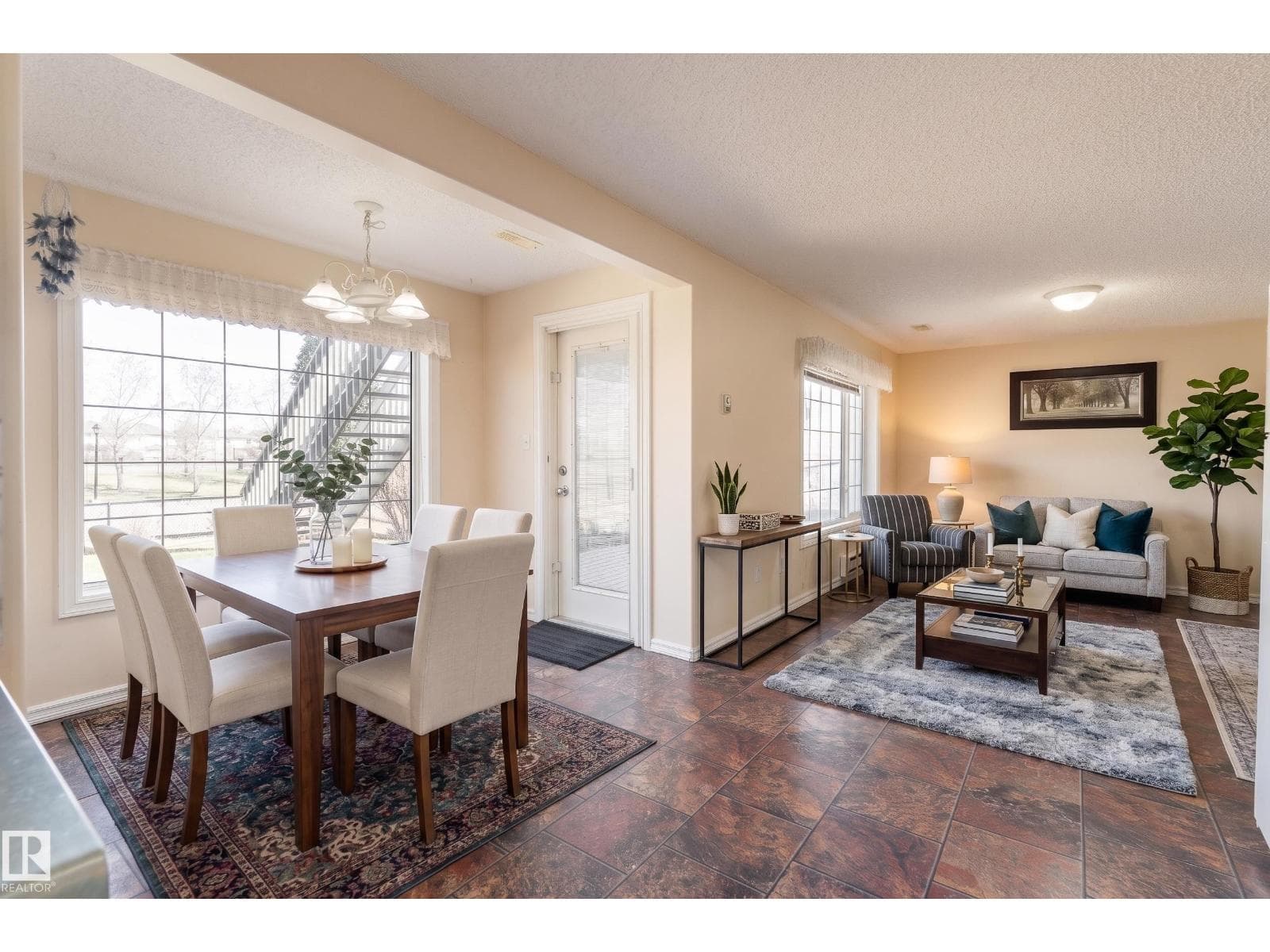 1044 BARNES WY SW — photo 2