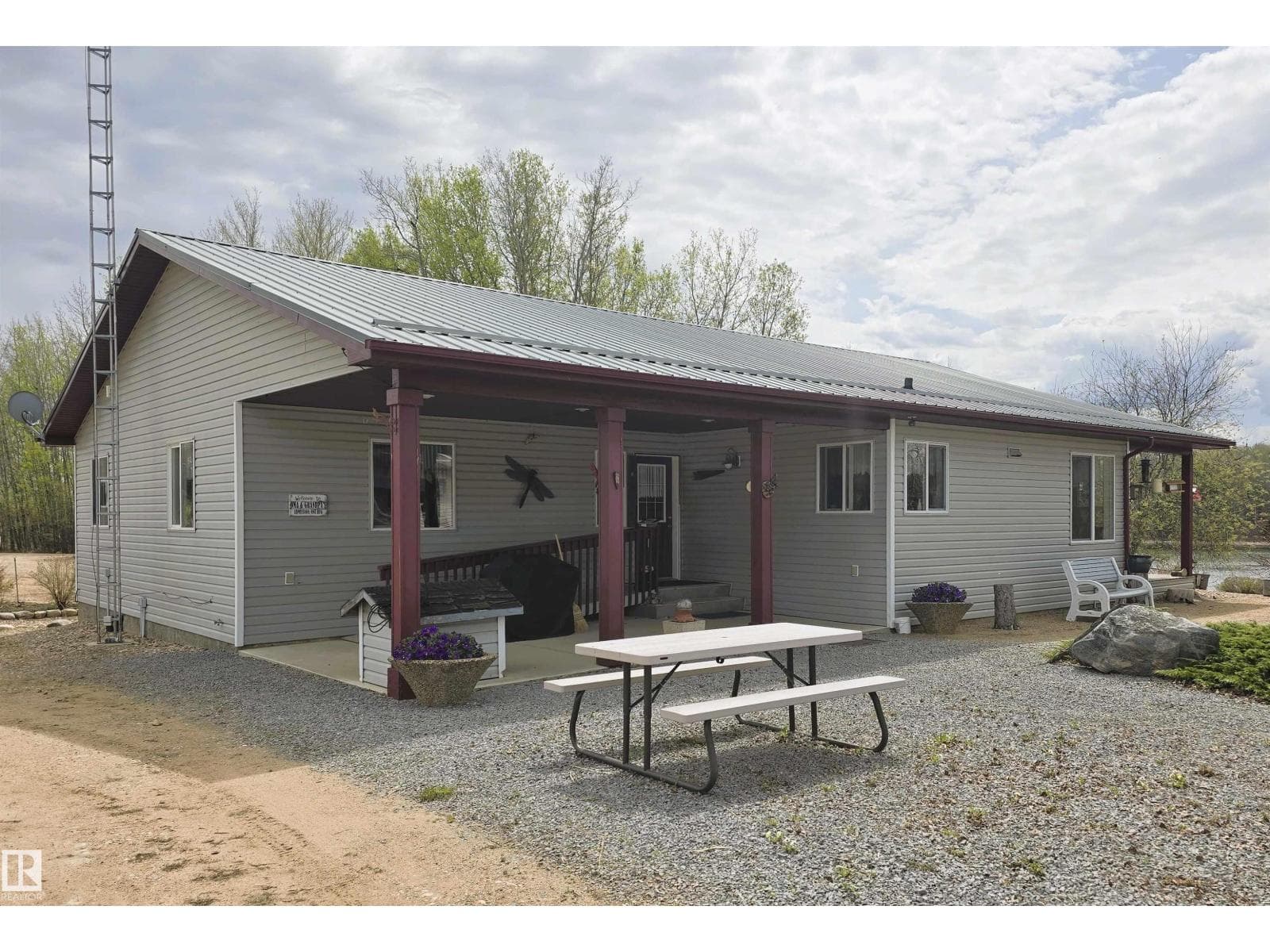 23215 Twp Rd 590 — photo 2