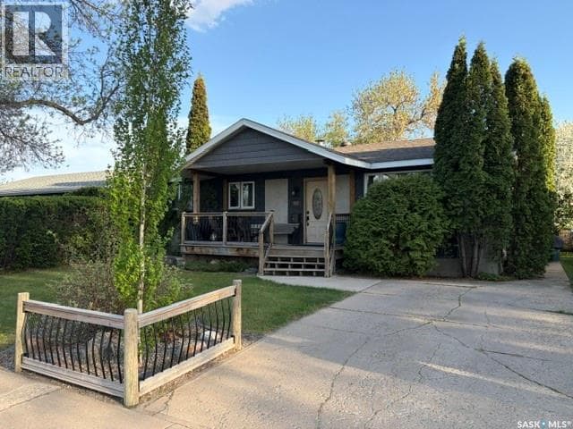 158 Selkirk CRESCENT