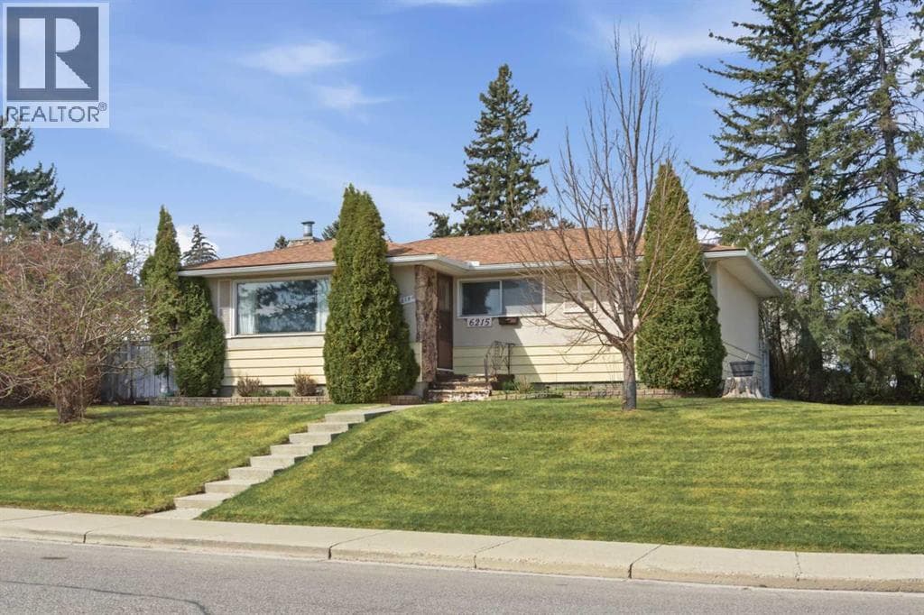 6215 Thorncliffe Drive NW — photo 2