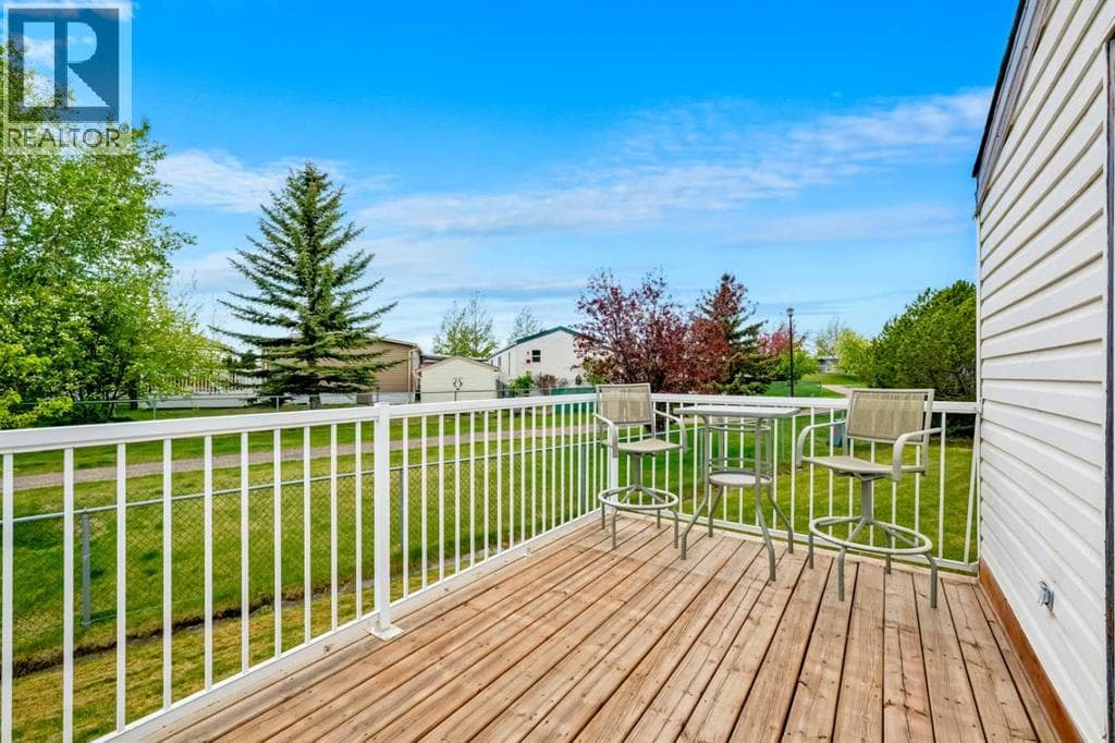 86, 99 Arbour Lake Road NW — photo 3