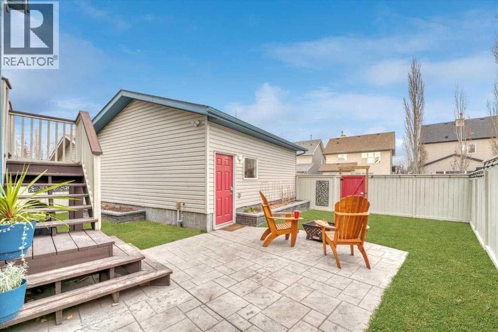 133 Copperfield Gardens SE — photo 4
