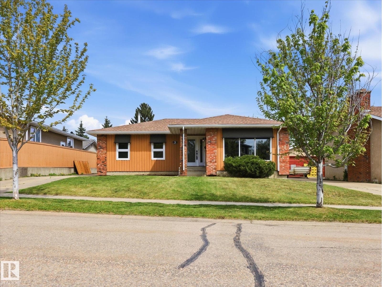 3 FAIRFAX CR