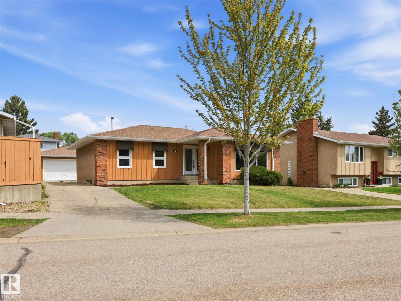 3 FAIRFAX CR — photo 2