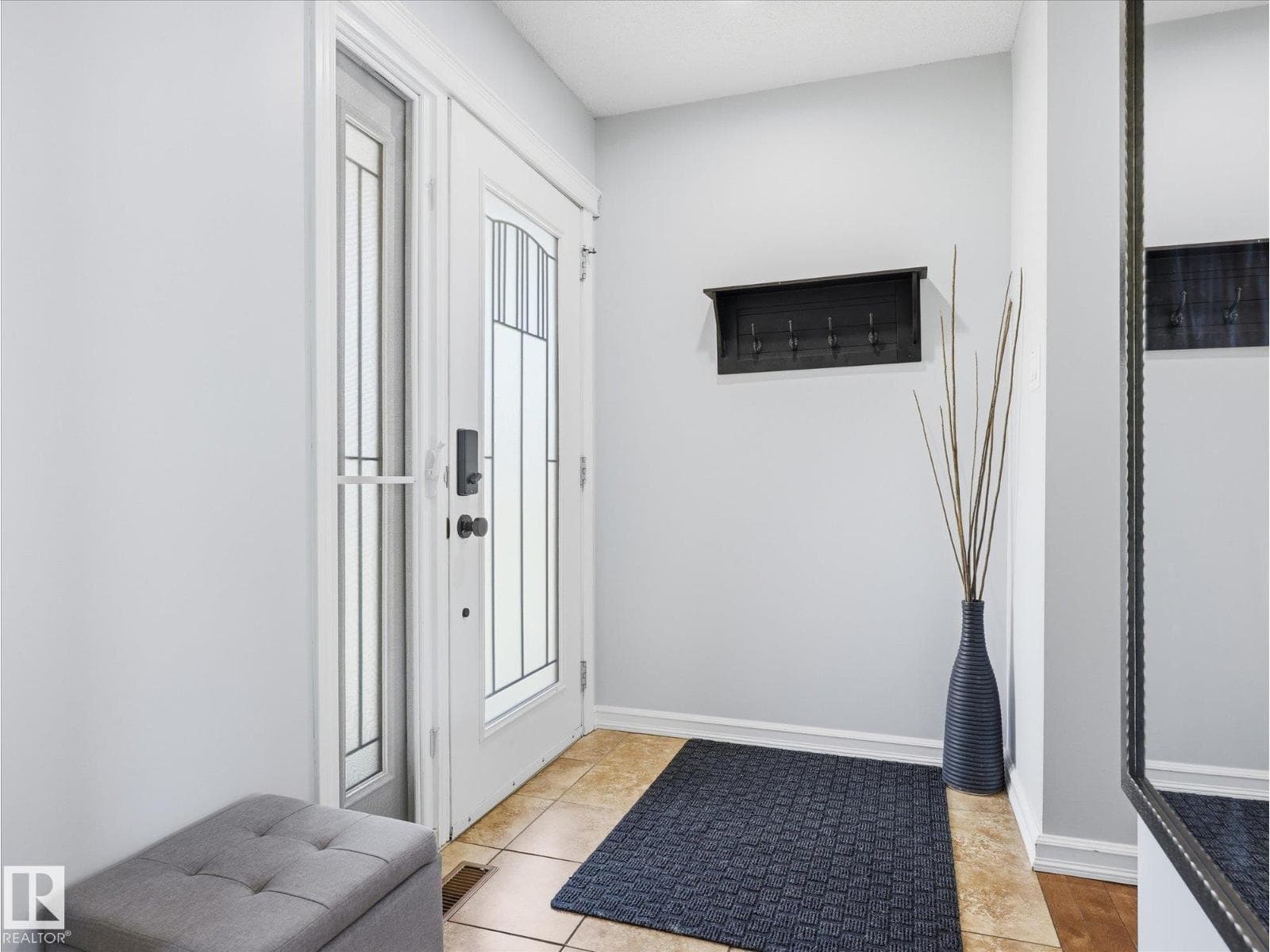 3 FAIRFAX CR — photo 4