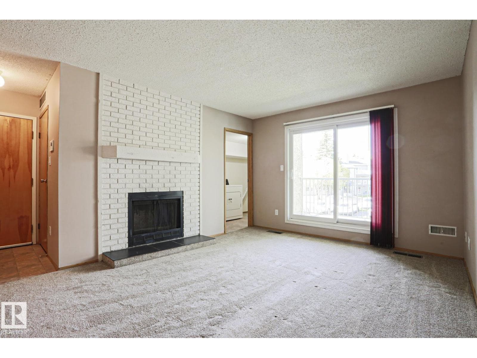 #203 44 ALPINE PL — photo 2