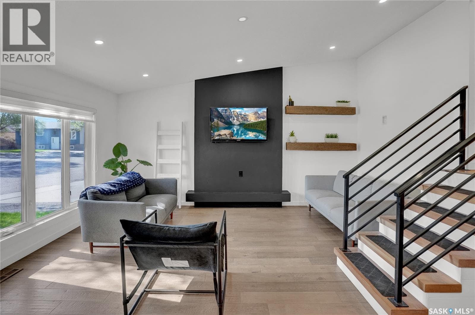1114 Bayda CRESCENT — photo 3