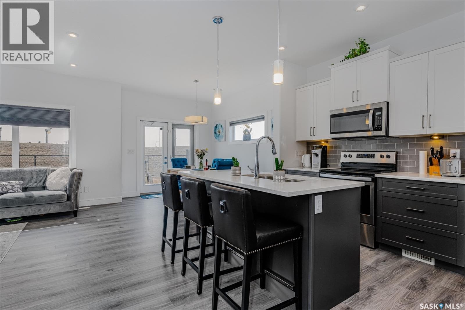 335 Hassard CLOSE — photo 5