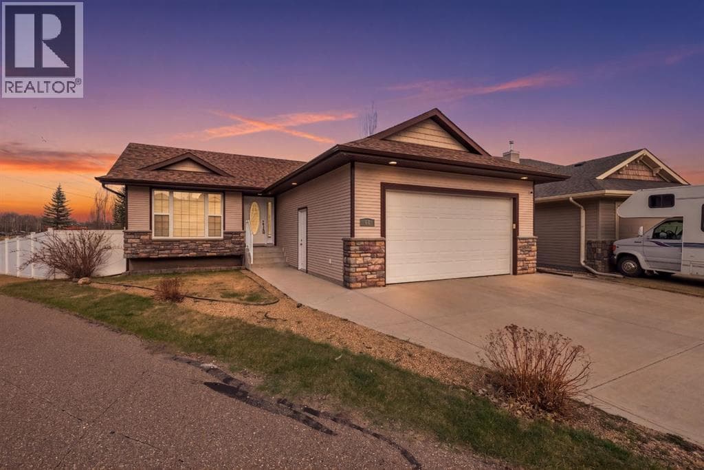 64 ISBISTER Close