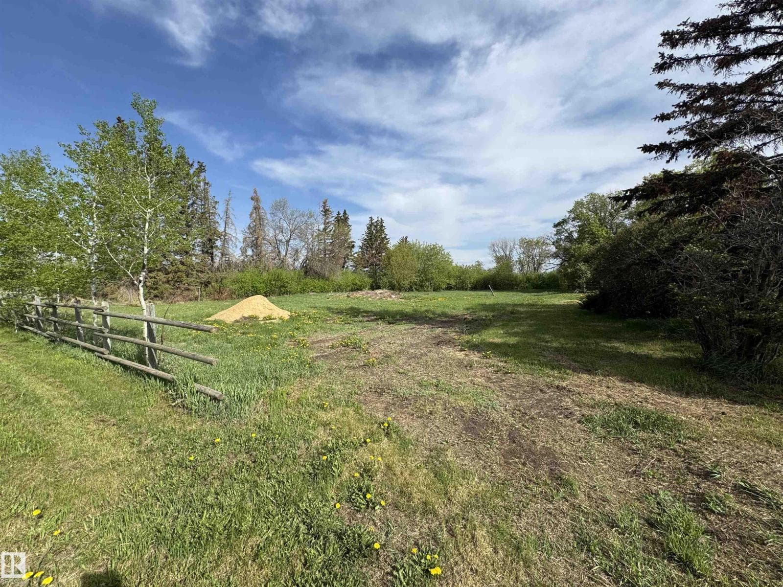 59235 RANGE ROAD 193 — photo 5